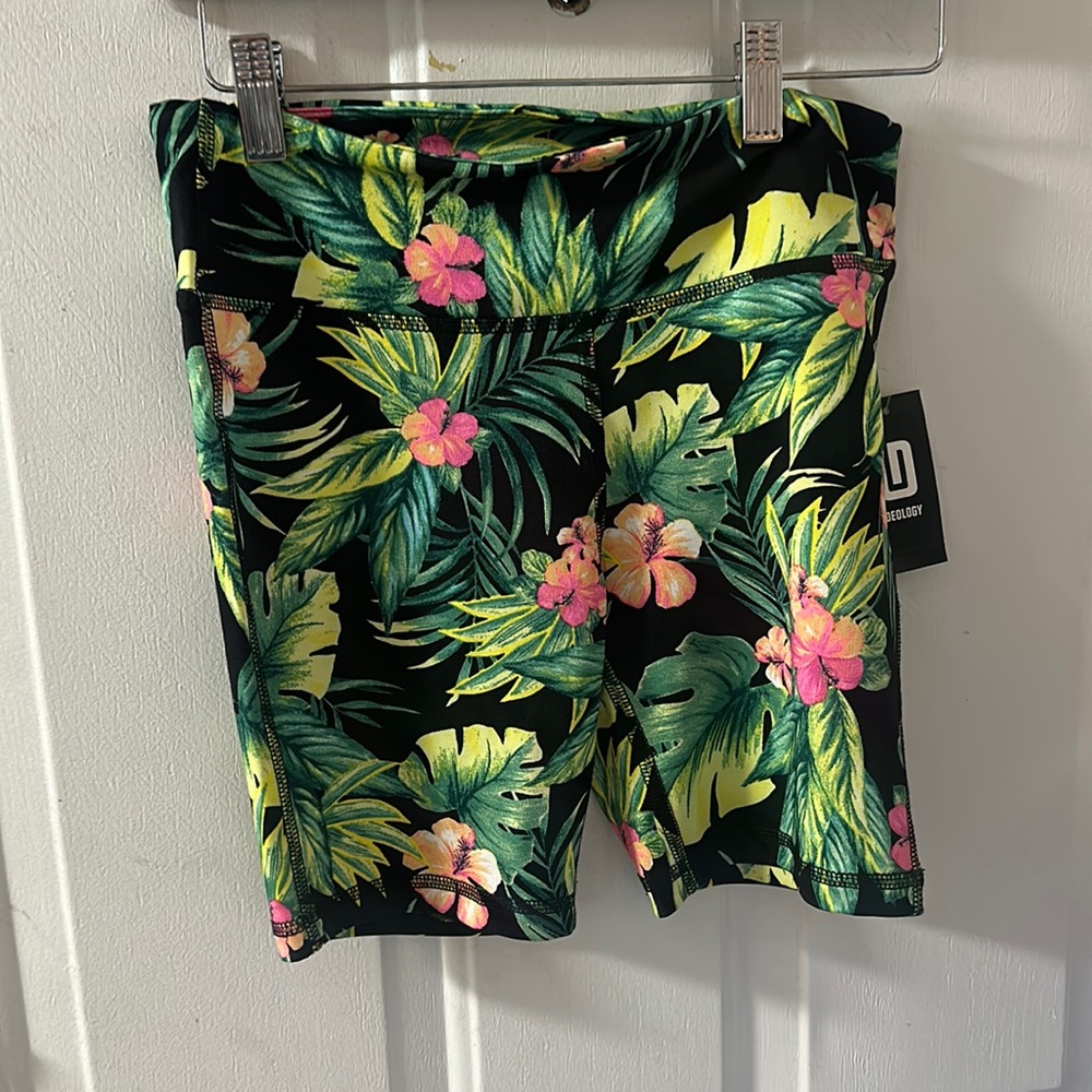 IDEOLOGY TROPICAL ACTIVEWEAR SHORTS: BLACK/GREEN/PINK: NEW WITH TAGS: L